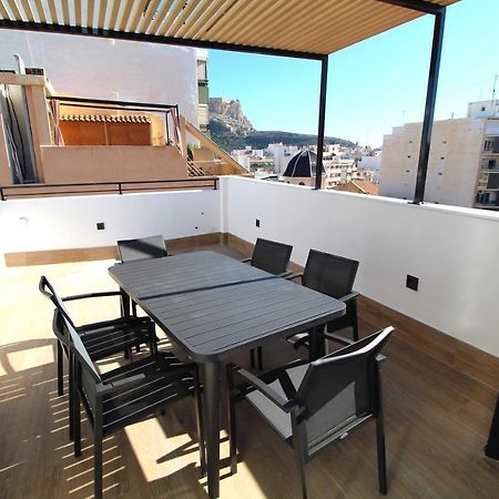 Atico Loft De Lujo Con Terraza Espectacular Y Vista A Los 2 Castillos Apartment Alicante Bagian luar foto