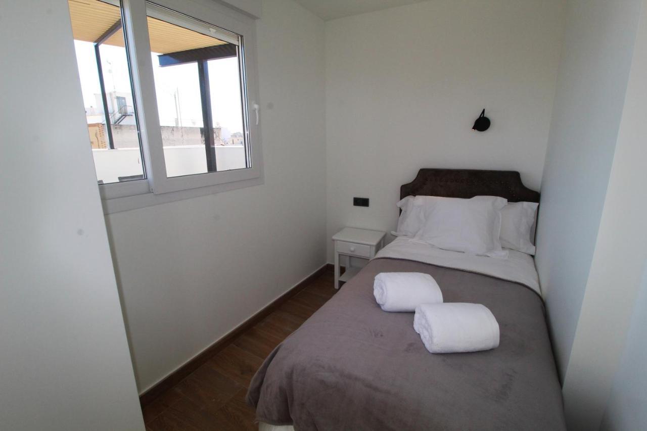 Atico Loft De Lujo Con Terraza Espectacular Y Vista A Los 2 Castillos Apartment Alicante Bagian luar foto